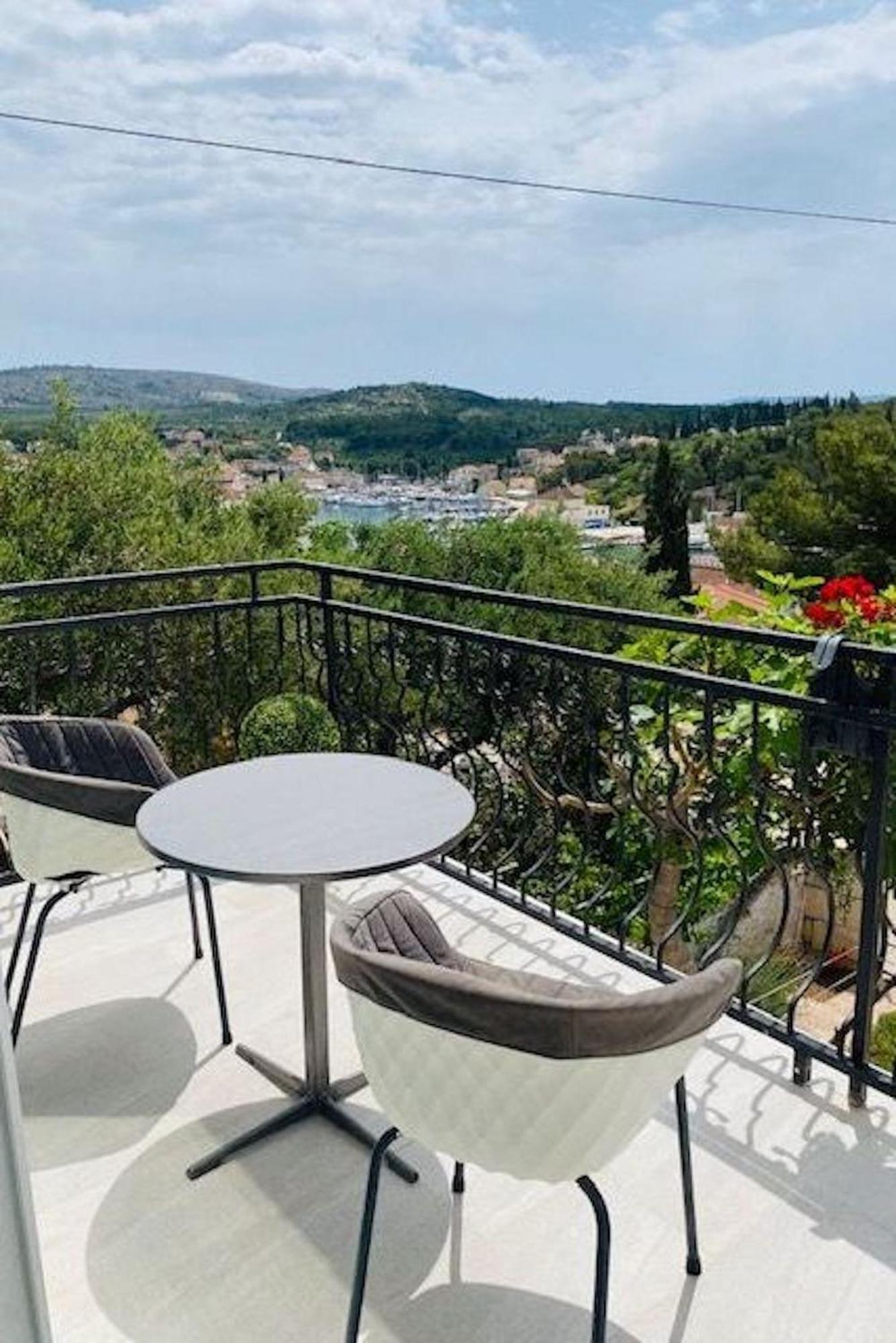 Villa Brazza Milna  Dış mekan fotoğraf
